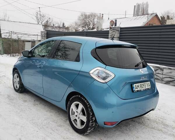 Синий Рено Зое, объемом двигателя 0 л и пробегом 82 тыс. км за 10299 $, фото 8 на Automoto.ua