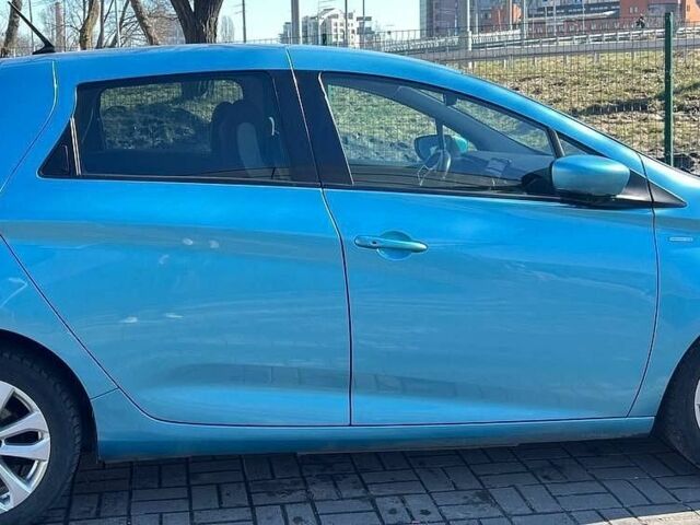 Синій Рено Зое, об'ємом двигуна 0 л та пробігом 93 тис. км за 14499 $, фото 4 на Automoto.ua