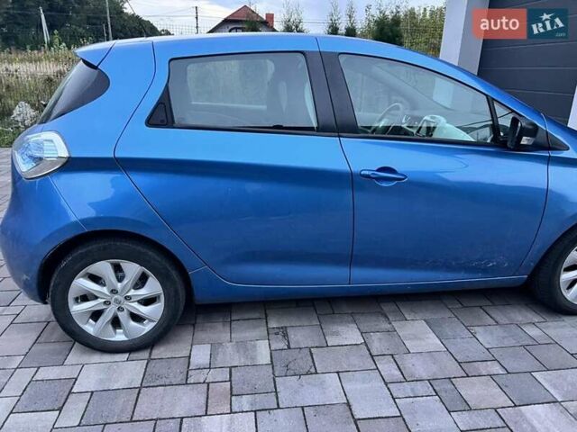 Синий Рено Зое, объемом двигателя 0 л и пробегом 76 тыс. км за 9300 $, фото 1 на Automoto.ua