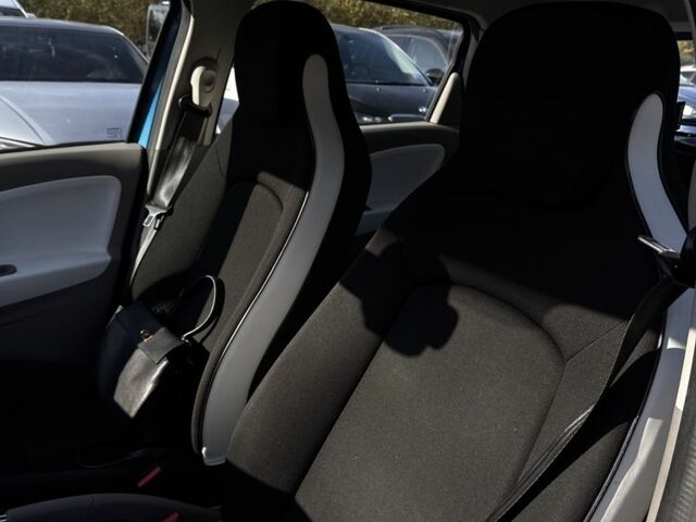 Синій Рено Зое, об'ємом двигуна 0 л та пробігом 55 тис. км за 10900 $, фото 7 на Automoto.ua