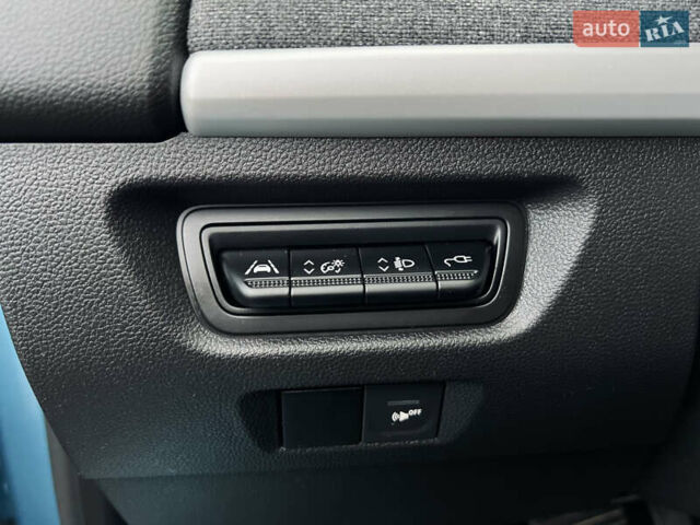 Синий Рено Зое, объемом двигателя 0 л и пробегом 91 тыс. км за 12200 $, фото 24 на Automoto.ua