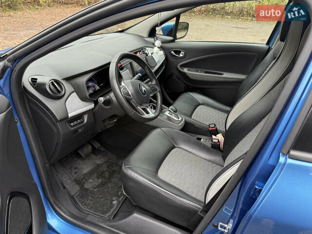 Синий Рено Зое, объемом двигателя 0 л и пробегом 120 тыс. км за 11500 $, фото 9 на Automoto.ua