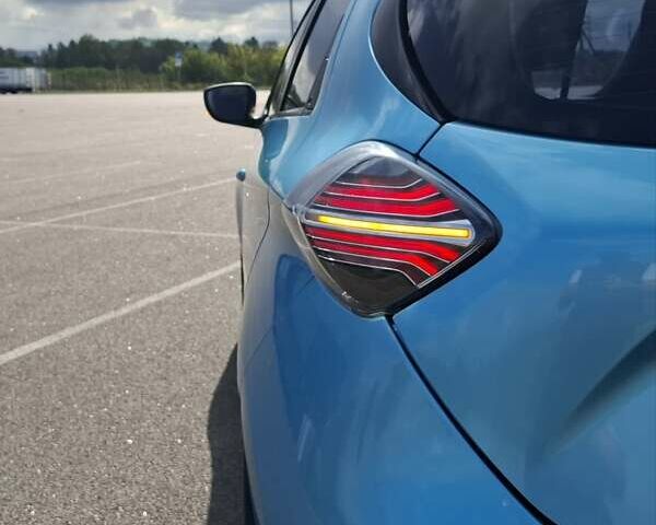 Синий Рено Зое, объемом двигателя 0 л и пробегом 25 тыс. км за 11800 $, фото 18 на Automoto.ua