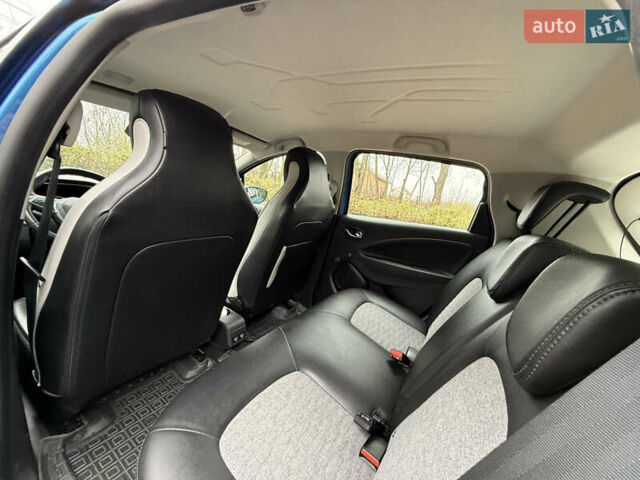 Синий Рено Зое, объемом двигателя 0 л и пробегом 120 тыс. км за 11500 $, фото 11 на Automoto.ua