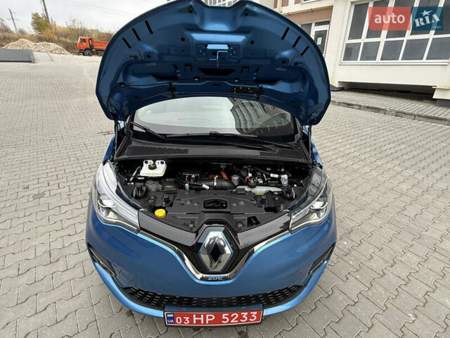 Синий Рено Зое, объемом двигателя 0 л и пробегом 75 тыс. км за 13300 $, фото 62 на Automoto.ua