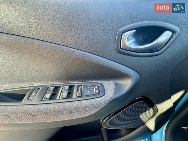 Рено Зое 2020 у Луцьку на Automoto.ua Синій Рено Зое, об'ємом двигуна 0 л та пробігом 38 тис. км за 14600 $, фото 47 на Automoto.ua