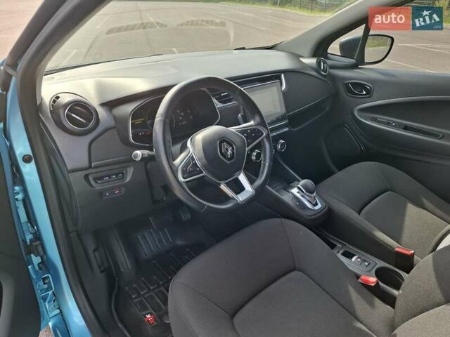 Синий Рено Зое, объемом двигателя 0 л и пробегом 25 тыс. км за 11800 $, фото 19 на Automoto.ua