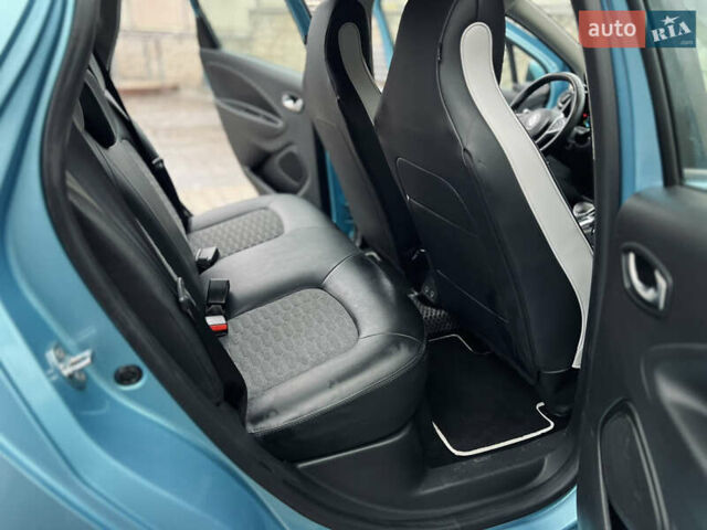Синий Рено Зое, объемом двигателя 0 л и пробегом 91 тыс. км за 12200 $, фото 34 на Automoto.ua