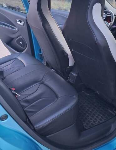 Синий Рено Зое, объемом двигателя 0 л и пробегом 85 тыс. км за 13999 $, фото 26 на Automoto.ua