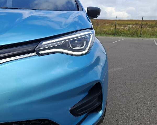Синий Рено Зое, объемом двигателя 0 л и пробегом 25 тыс. км за 11800 $, фото 21 на Automoto.ua