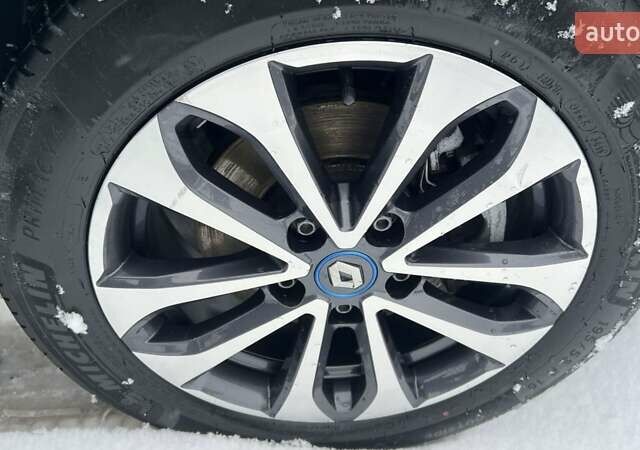 Синій Рено Зое, об'ємом двигуна 0 л та пробігом 57 тис. км за 12300 $, фото 10 на Automoto.ua