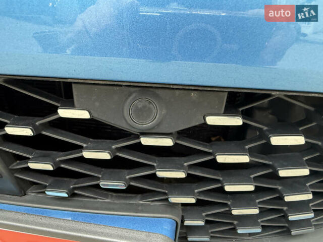 Синий Рено Зое, объемом двигателя 0 л и пробегом 75 тыс. км за 13300 $, фото 53 на Automoto.ua