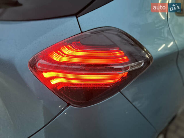 Синій Рено Зое, об'ємом двигуна 0 л та пробігом 90 тис. км за 12900 $, фото 11 на Automoto.ua