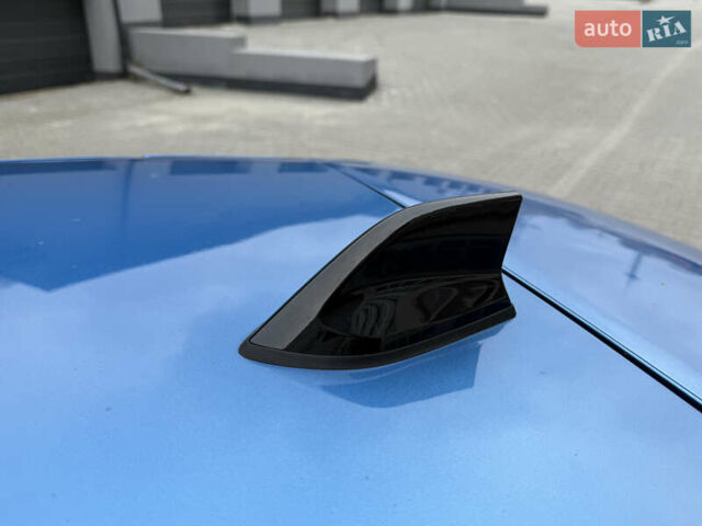 Синий Рено Зое, объемом двигателя 0 л и пробегом 75 тыс. км за 13300 $, фото 57 на Automoto.ua