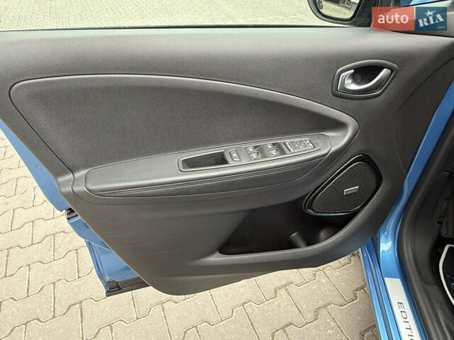 Синий Рено Зое, объемом двигателя 0 л и пробегом 75 тыс. км за 13300 $, фото 29 на Automoto.ua