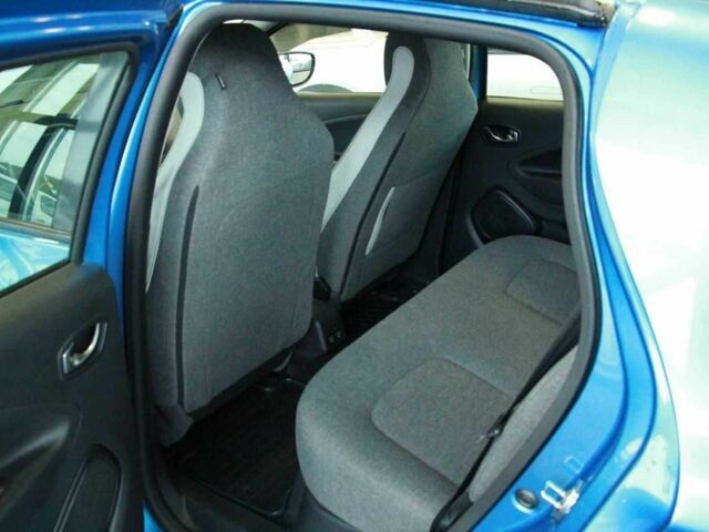 Синий Рено Зое, объемом двигателя 0 л и пробегом 55 тыс. км за 11200 $, фото 13 на Automoto.ua