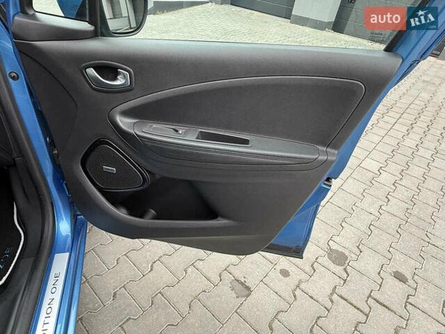 Синий Рено Зое, объемом двигателя 0 л и пробегом 75 тыс. км за 13300 $, фото 18 на Automoto.ua