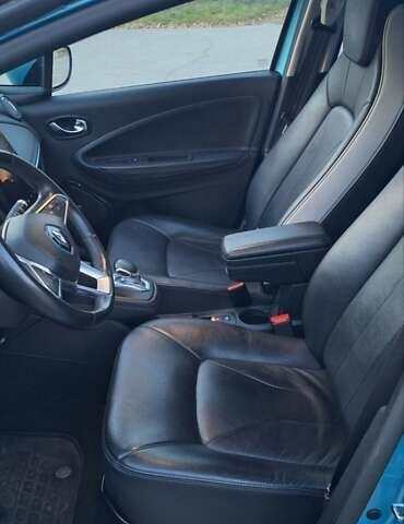 Синий Рено Зое, объемом двигателя 0 л и пробегом 85 тыс. км за 13999 $, фото 18 на Automoto.ua