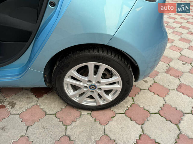 Синий Рено Зое, объемом двигателя 0 л и пробегом 80 тыс. км за 11499 $, фото 14 на Automoto.ua