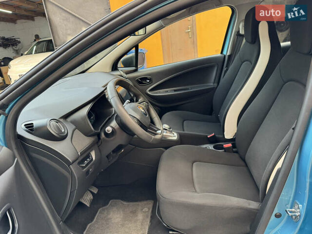 Синий Рено Зое, объемом двигателя 0 л и пробегом 80 тыс. км за 11499 $, фото 12 на Automoto.ua