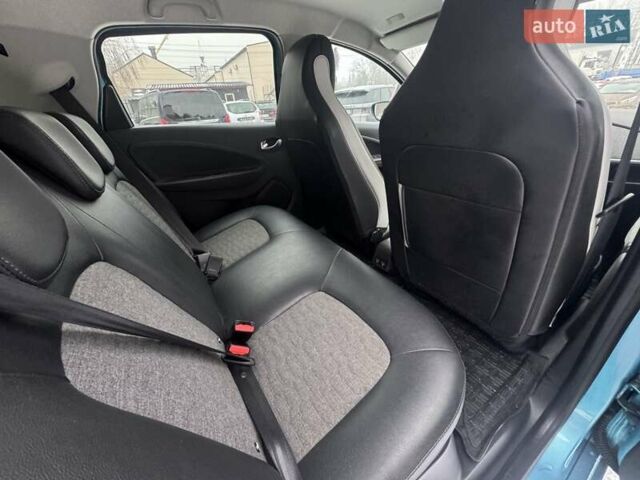 Синій Рено Зое, об'ємом двигуна 0 л та пробігом 86 тис. км за 13800 $, фото 26 на Automoto.ua