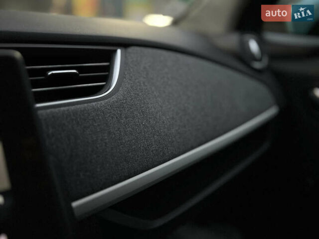 Синій Рено Зое, об'ємом двигуна 0 л та пробігом 90 тис. км за 12900 $, фото 23 на Automoto.ua