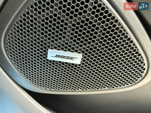 Синий Рено Зое, объемом двигателя 0 л и пробегом 75 тыс. км за 13300 $, фото 22 на Automoto.ua