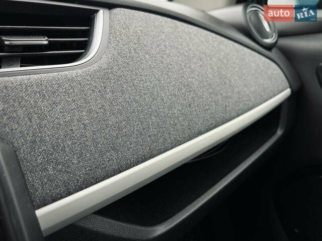 Синий Рено Зое, объемом двигателя 0 л и пробегом 92 тыс. км за 11500 $, фото 24 на Automoto.ua