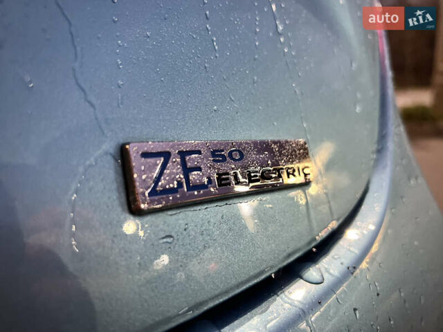 Синій Рено Зое, об'ємом двигуна 0 л та пробігом 90 тис. км за 12900 $, фото 7 на Automoto.ua