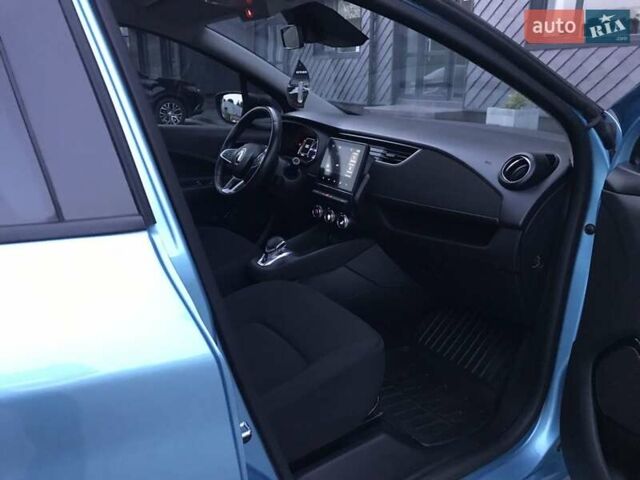 Синій Рено Зое, об'ємом двигуна 0 л та пробігом 25 тис. км за 11800 $, фото 12 на Automoto.ua