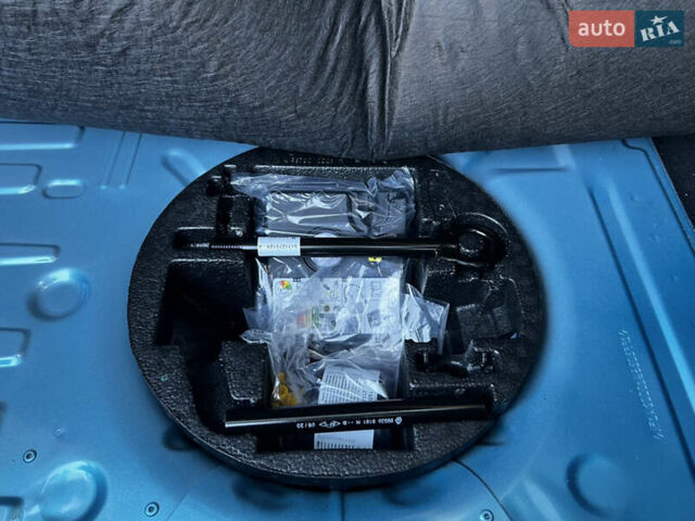 Рено Зое 2021 в Львове на Automoto.ua Синий Рено Зое, объемом двигателя 0 л и пробегом 25 тыс. км за 16500 $, фото 10 на Automoto.ua