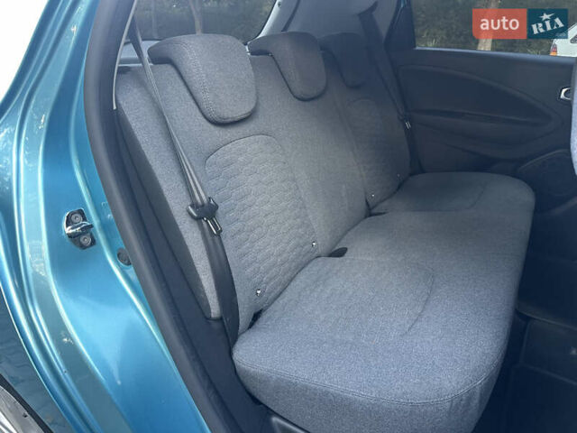 Синий Рено Зое, объемом двигателя 0 л и пробегом 50 тыс. км за 11700 $, фото 36 на Automoto.ua
