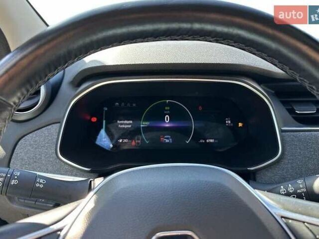 Синий Рено Зое, объемом двигателя 0 л и пробегом 61 тыс. км за 10100 $, фото 7 на Automoto.ua