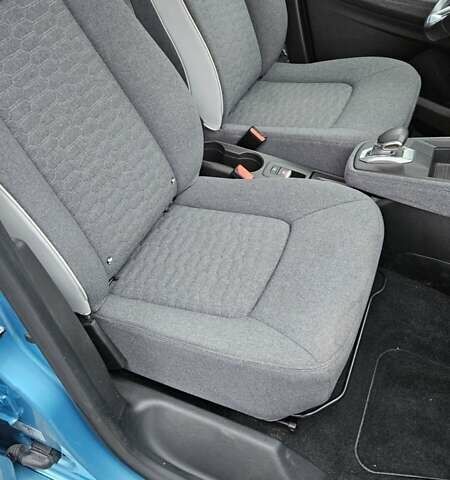 Синий Рено Зое, объемом двигателя 0 л и пробегом 49 тыс. км за 14500 $, фото 32 на Automoto.ua