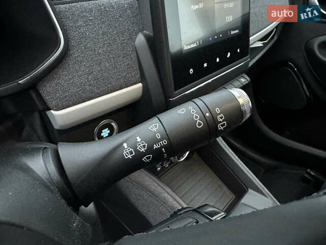 Синій Рено Зое, об'ємом двигуна 0 л та пробігом 39 тис. км за 13990 $, фото 32 на Automoto.ua