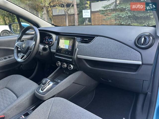 Синий Рено Зое, объемом двигателя 0 л и пробегом 50 тыс. км за 11700 $, фото 45 на Automoto.ua