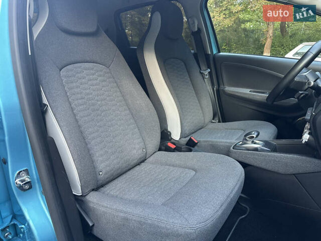 Синий Рено Зое, объемом двигателя 0 л и пробегом 50 тыс. км за 11700 $, фото 38 на Automoto.ua