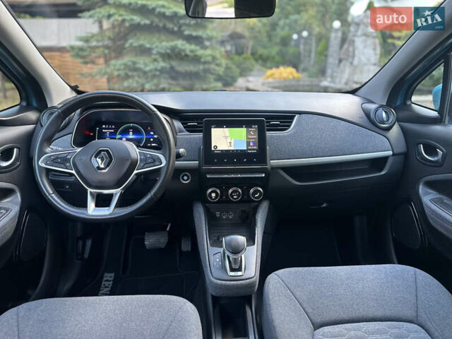 Синий Рено Зое, объемом двигателя 0 л и пробегом 50 тыс. км за 11700 $, фото 23 на Automoto.ua