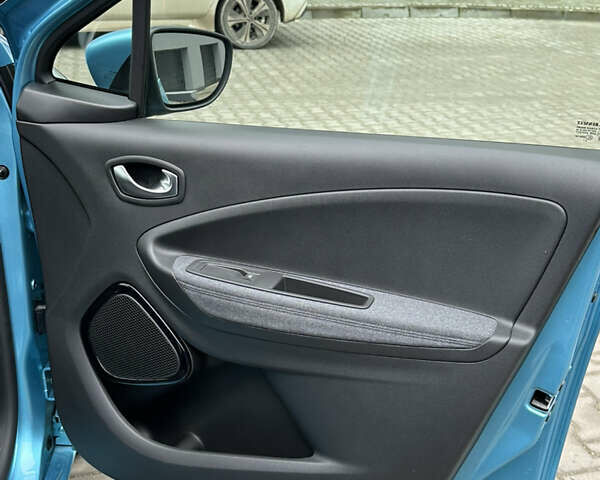 Синій Рено Зое, об'ємом двигуна 0 л та пробігом 47 тис. км за 12300 $, фото 22 на Automoto.ua
