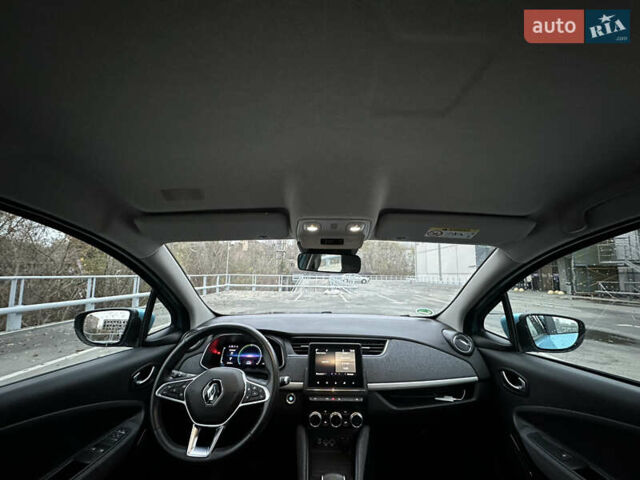 Синій Рено Зое, об'ємом двигуна 0 л та пробігом 39 тис. км за 13990 $, фото 17 на Automoto.ua
