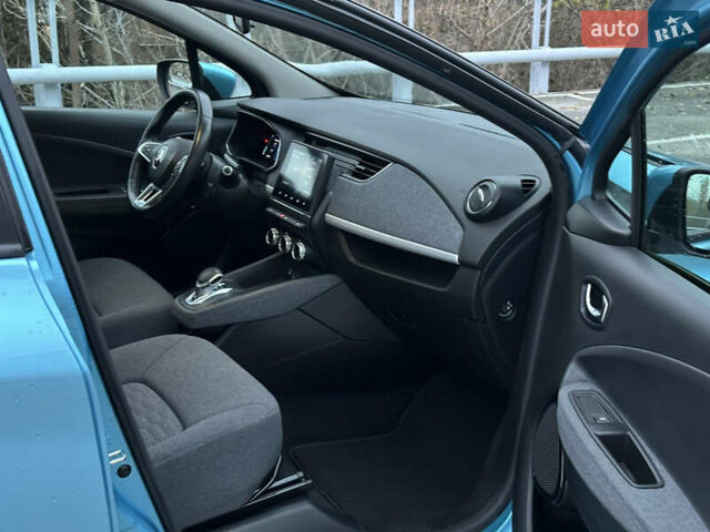 Синій Рено Зое, об'ємом двигуна 0 л та пробігом 39 тис. км за 13990 $, фото 34 на Automoto.ua