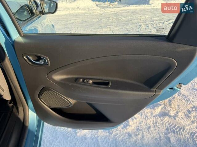 Синий Рено Зое, объемом двигателя 0 л и пробегом 43 тыс. км за 12800 $, фото 30 на Automoto.ua