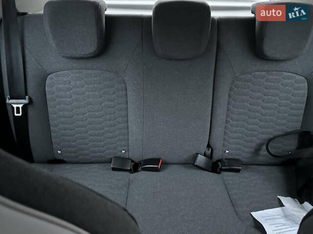 Синій Рено Зое, об'ємом двигуна 0 л та пробігом 39 тис. км за 13990 $, фото 37 на Automoto.ua