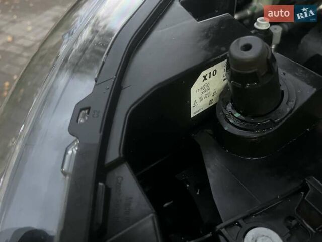 Рено Зое 2022 в Дубно на Automoto.ua Синий Рено Зое, объемом двигателя 0 л и пробегом 50 тыс. км за 14500 $, фото 74 на Automoto.ua