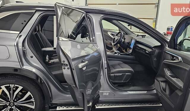 Серый Рено Austral, объемом двигателя 1.3 л и пробегом 52 тыс. км за 39000 $, фото 44 на Automoto.ua