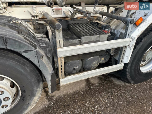 Рено C-Series, объемом двигателя 0 л и пробегом 260 тыс. км за 69000 $, фото 44 на Automoto.ua