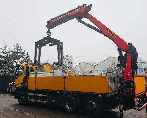 Желтый Рено C-Series, объемом двигателя 0 л и пробегом 330 тыс. км за 76441 $, фото 5 на Automoto.ua