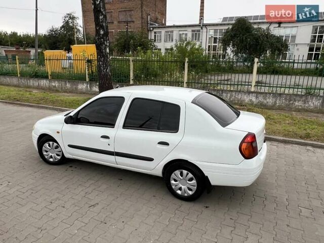 Белый Рено Clio Symbol, объемом двигателя 1.39 л и пробегом 346 тыс. км за 2050 $, фото 4 на Automoto.ua