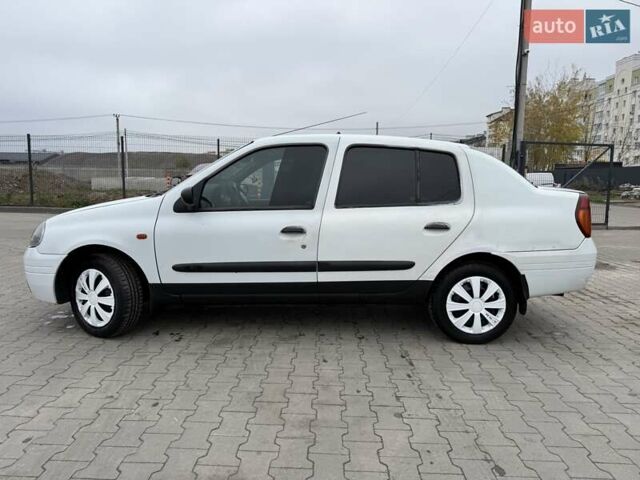 Белый Рено Clio Symbol, объемом двигателя 1.4 л и пробегом 350 тыс. км за 1850 $, фото 1 на Automoto.ua