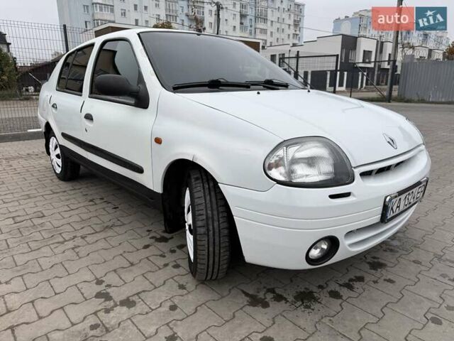 Белый Рено Clio Symbol, объемом двигателя 1.4 л и пробегом 350 тыс. км за 1850 $, фото 7 на Automoto.ua